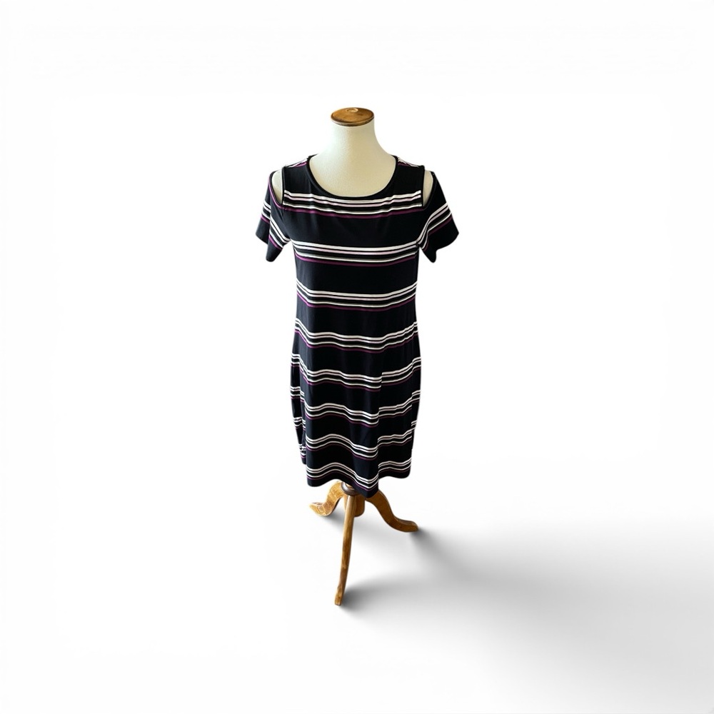 #255, White House Black Market. Black Striped Short Sleeve Shift Dress, size L